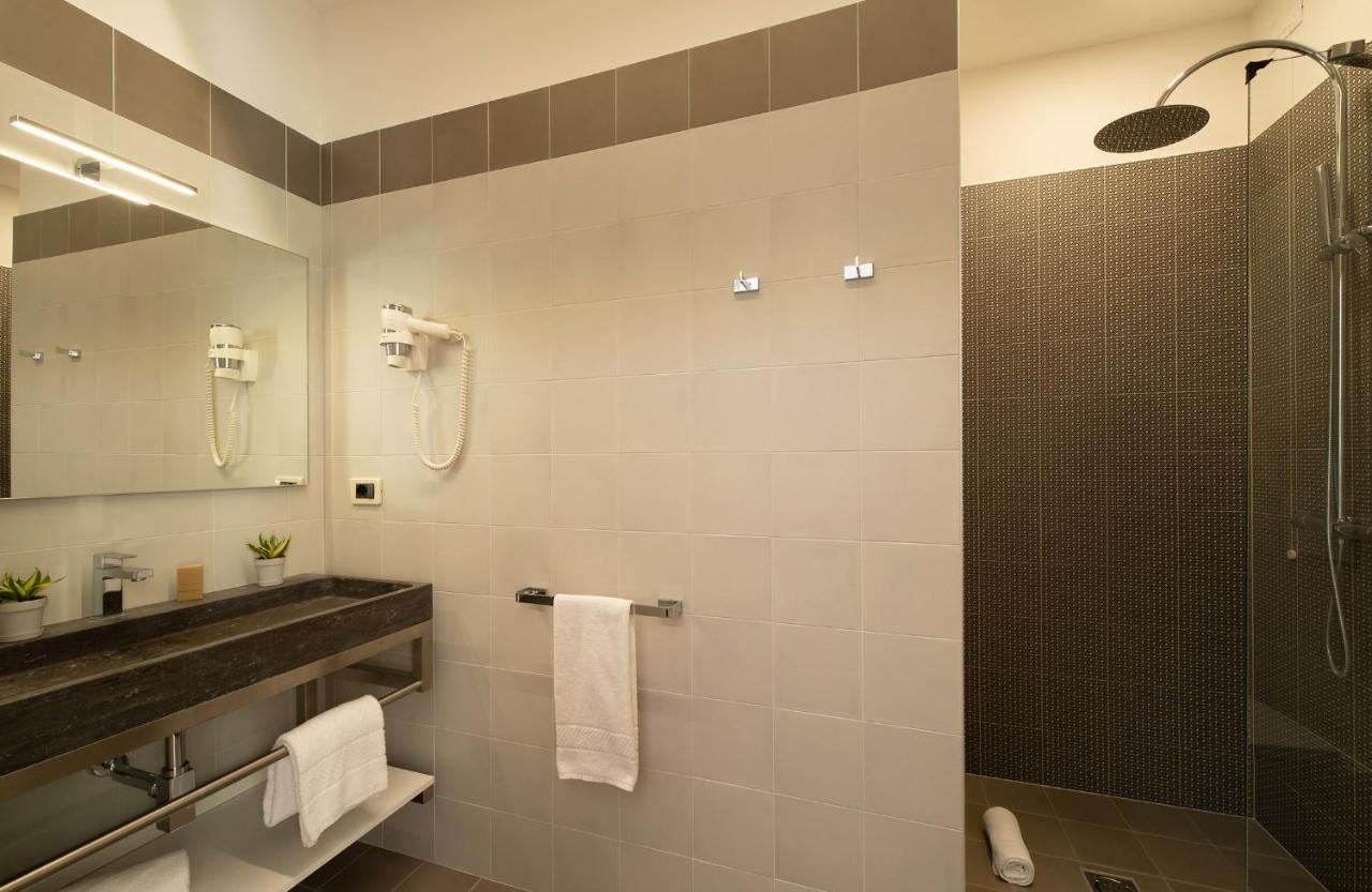 Nice Hotel Bibione Bagian luar foto