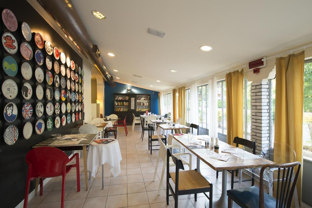Nice Hotel Bibione Bagian luar foto