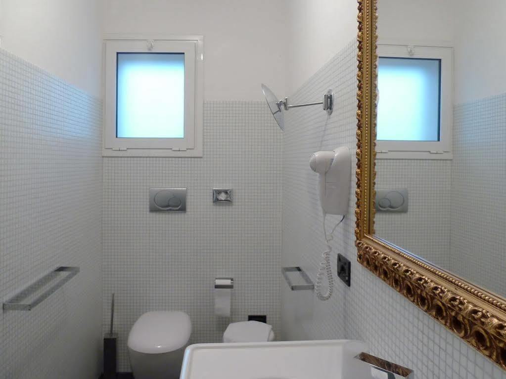 Nice Hotel Bibione Bagian luar foto