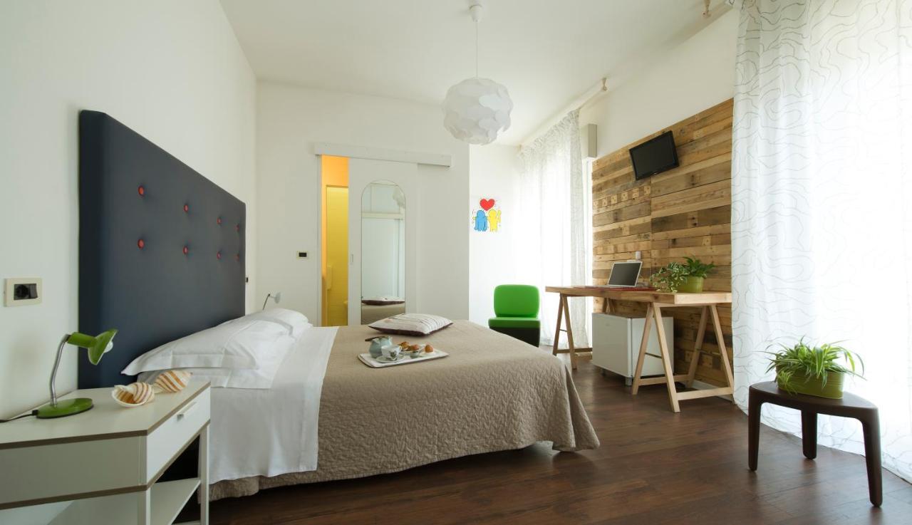 Nice Hotel Bibione Ruang foto